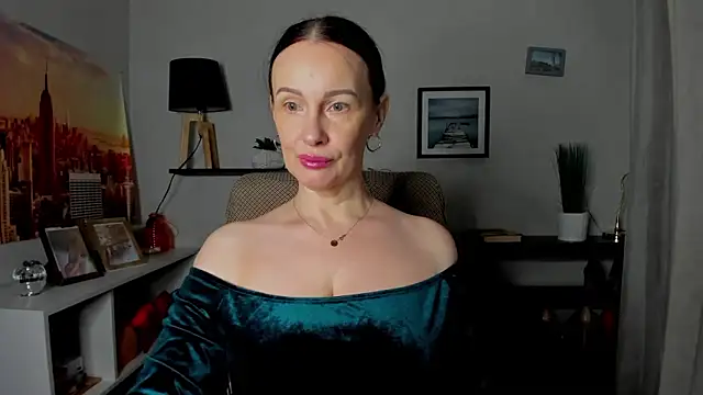 Velvet Jasmine online show from 01-13-26, 06:39