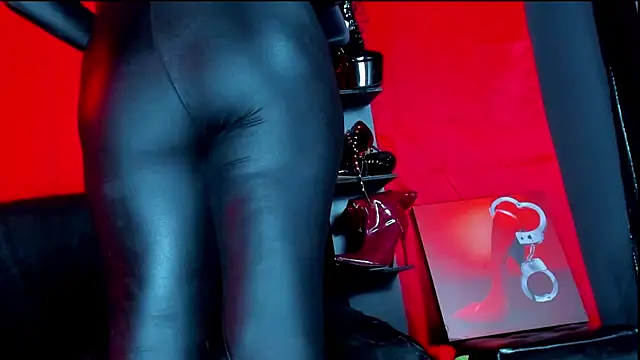 ArtemisaStone online show from 12-15-25, 12:16