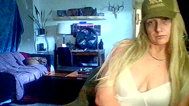 cutiekayls online show from 06-22-26, 09:01