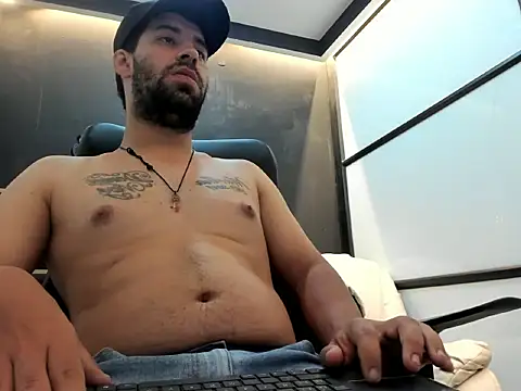 JhoanMontes online show from 10-08-25, 08:20
