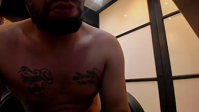 JhoanMontes online show from 10-22-25, 07:46