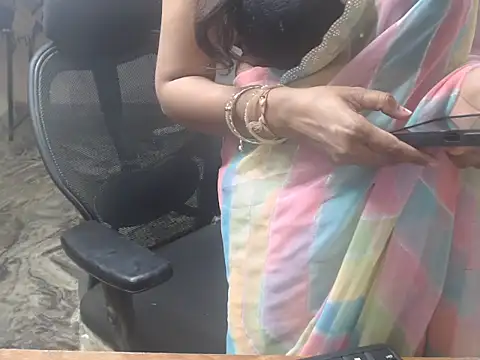  LoveBirds online show from 03-07-26, 01:49