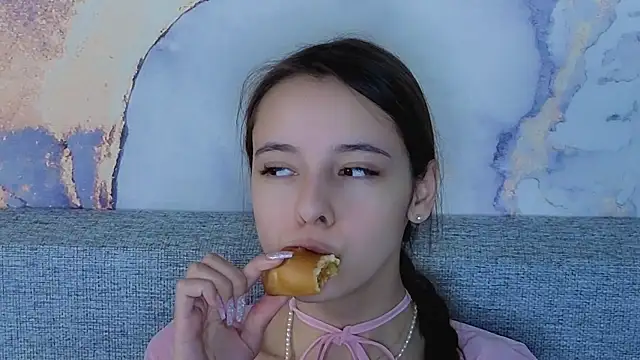 BerryTeen online show from 10-23-25, 07:29