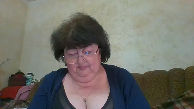 Snapshot of MilaSky5303 chatting on 06-14-26, 04:52 MilaSky5303 online show from 06-14-26, 04:52
