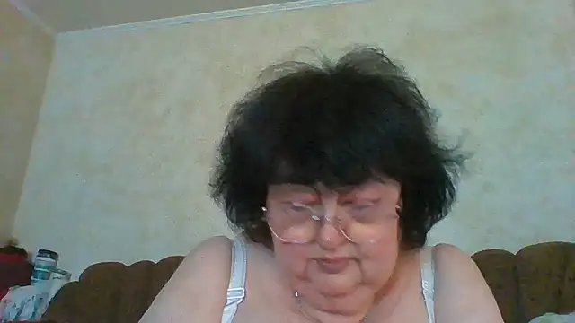 Snapshot of MilaSky5303 chatting on 07-04-26, 01:15 MilaSky5303 online show from 07-04-26, 01:15