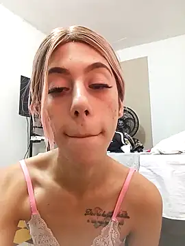 Darlyn tenderhot   online show from 03-08-26, 04:38