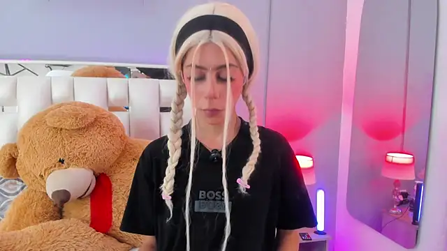 Darlyn tenderhot   online show from 10-12-25, 02:35