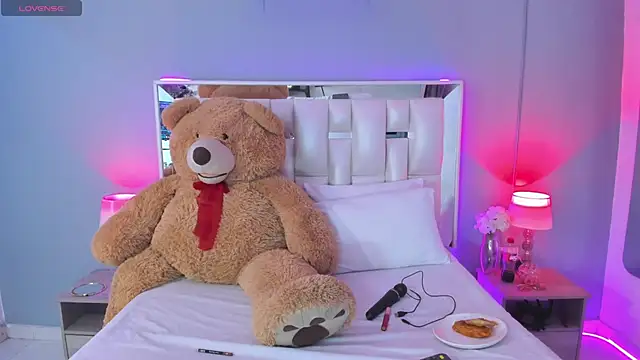 Darlyn tenderhot   online show from 09-19-25, 06:39