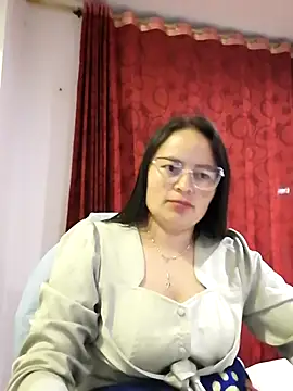 Daliz Leon online show from 10-12-25, 01:40