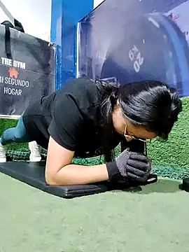 Daliz Leon online show from 12-18-25, 12:16