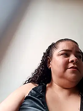 Snapshot of Miss_Adriana01 chatting on 10-27-25, 07:04 Miss Adriana01 online show from 10-27-25, 07:04