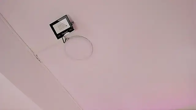 Stefannyevans  online show from 12-16-25, 12:09