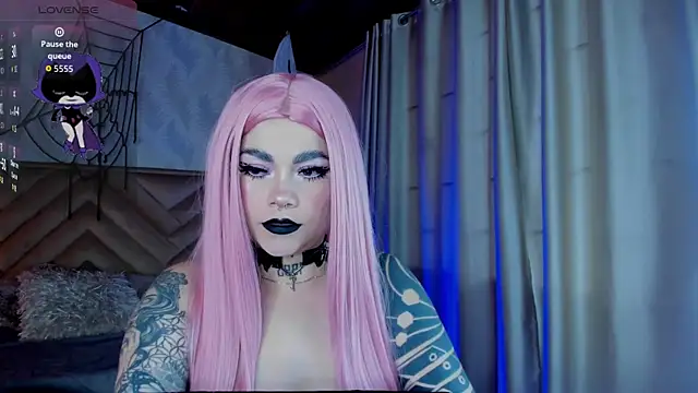  raven black online show from 10-24-25, 12:15