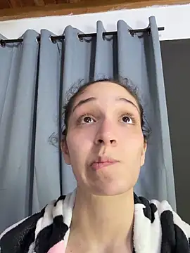 TeensNews18 online show from 04-12-26, 09:51