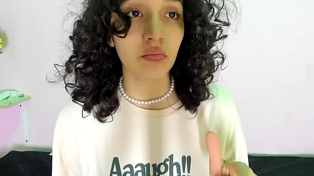 TeensNews18 online show from 10-27-25, 12:22