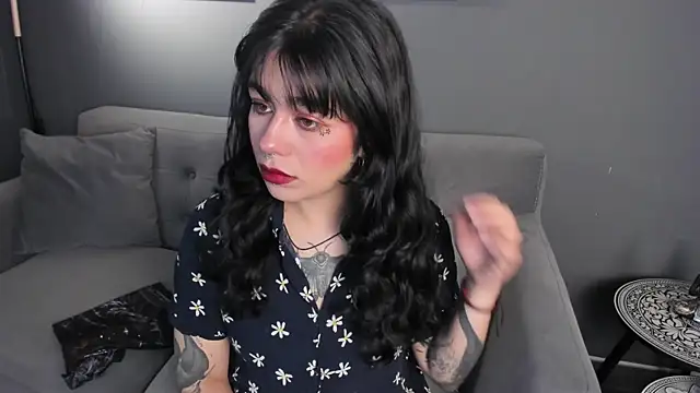 flower smith  online show from 12-03-25, 11:42