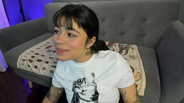 flower smith  online show from 04-04-26, 11:39