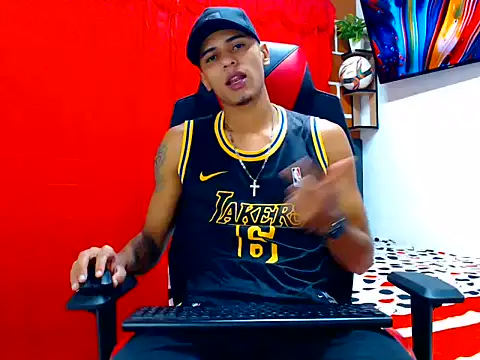 Snapshot of cristian_tayron1 chatting on 07-16-26, 01:52 cristian tayron1 online show from 07-16-26, 01:52
