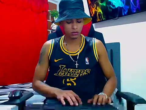 Snapshot of cristian_tayron1 chatting on 07-04-26, 11:20 cristian tayron1 online show from 07-04-26, 11:20