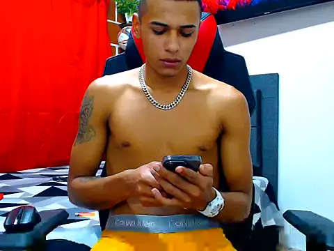 Snapshot of cristian_tayron1 chatting on 06-29-26, 10:20 cristian tayron1 online show from 06-29-26, 10:20