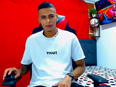 Snapshot of cristian_tayron1 chatting on 07-09-26, 07:09 cristian tayron1 online show from 07-09-26, 07:09