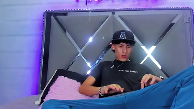 Just18Jake online show from 09-17-25, 08:55