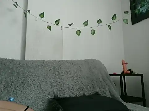 LupinkDemian online show from 11-21-25, 01:43