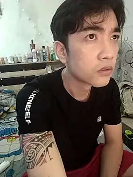 Snapshot of moaman190 chatting on 12-19-25, 09:22 moaman190 online show from 12-19-25, 09:22