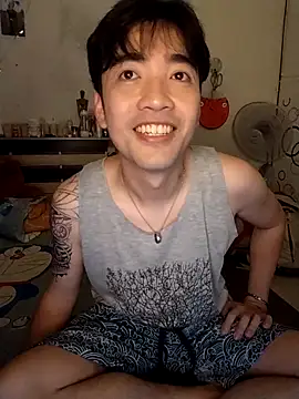 Snapshot of moaman190 chatting on 12-20-25, 03:15 moaman190 online show from 12-20-25, 03:15