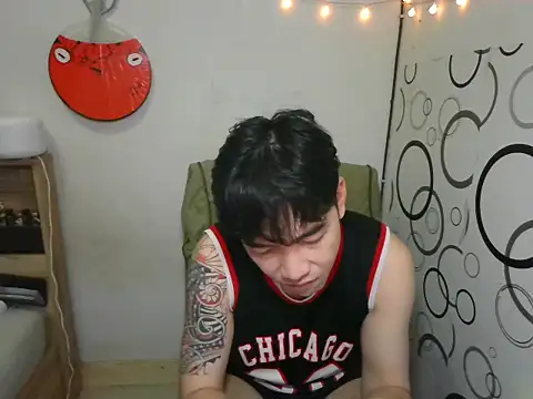 Snapshot of moaman190 chatting on 11-24-25, 02:28 moaman190 online show from 11-24-25, 02:28