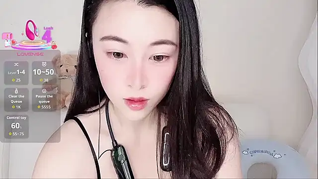 LuLu-Moon online show from 09-19-25, 06:39