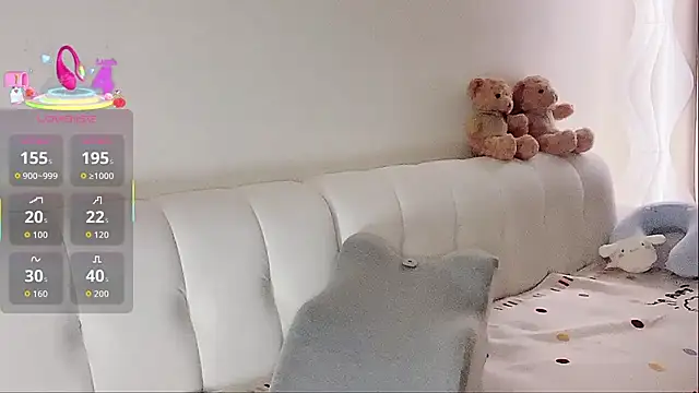 LuLu-Moon online show from 09-28-25, 04:25