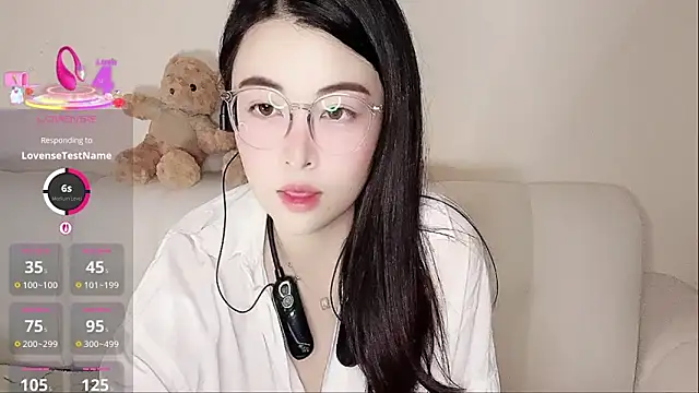 LuLu-Moon online show from 09-22-25, 01:39