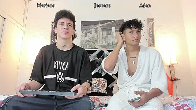 Adan Oriol online show from 10-31-25, 03:58