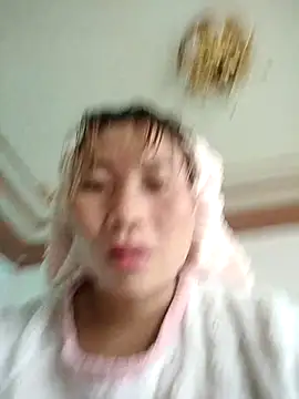 Snapshot of Mainay0033 chatting on 10-24-25, 03:16 Mainay0033 online show from 10-24-25, 03:16