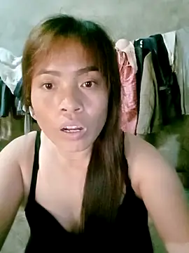 Snapshot of Maymay0033 chatting on 10-19-25, 06:49 Maymay0033 online show from 10-19-25, 06:49