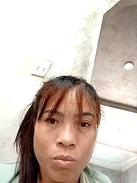 Snapshot of Maymay0033 chatting on 10-17-25, 12:58 Maymay0033 online show from 10-17-25, 12:58