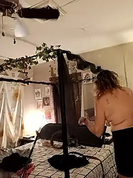 Bored Grandma online show from 04-17-26, 07:33