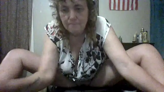 Bored Grandma online show from 02-15-26, 07:51