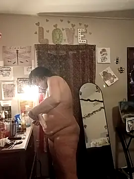 Bored Grandma online show from 05-03-26, 01:44