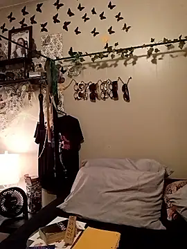 Bored Grandma online show from 05-26-26, 10:57