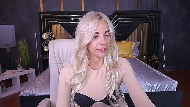 BellaRayyy online show from 10-03-25, 07:59