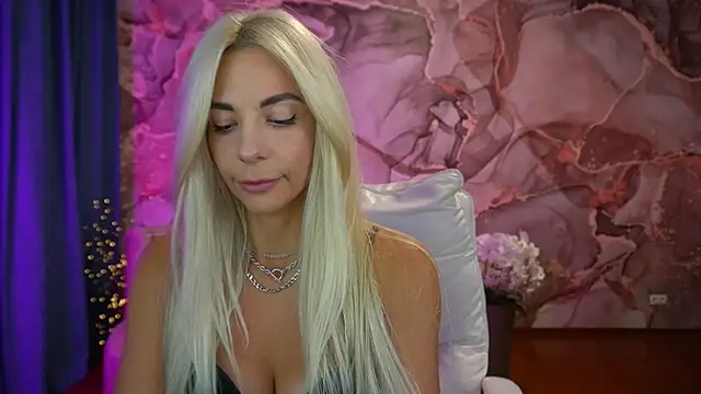 BellaRayyy online show from 09-26-25, 08:16