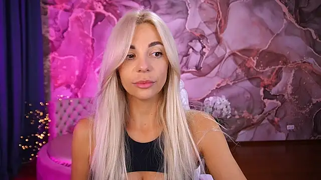 BellaRayyy online show from 10-20-25, 02:24