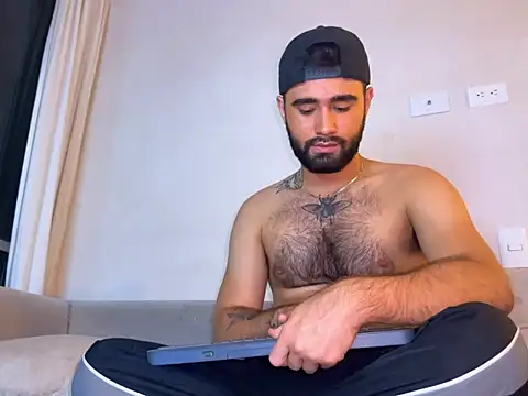 Snapshot of zack_sullivan22 chatting on 02-21-26, 02:02 zack sullivan22 online show from 02-21-26, 02:02