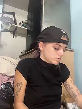 Snapshot of ittybittymeryssa chatting on 12-18-25, 10:46 ittybittymeryssa online show from 12-18-25, 10:46