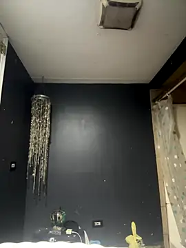 Snapshot of ittybittymeryssa chatting on 11-25-25, 05:08 ittybittymeryssa online show from 11-25-25, 05:08