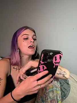 Snapshot of ittybittymeryssa chatting on 11-18-25, 06:17 ittybittymeryssa online show from 11-18-25, 06:17