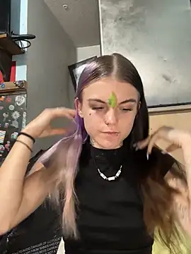 Snapshot of ittybittymeryssa chatting on 12-20-25, 11:24 ittybittymeryssa online show from 12-20-25, 11:24