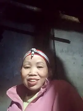  YooY  online show from 12-15-25, 11:38